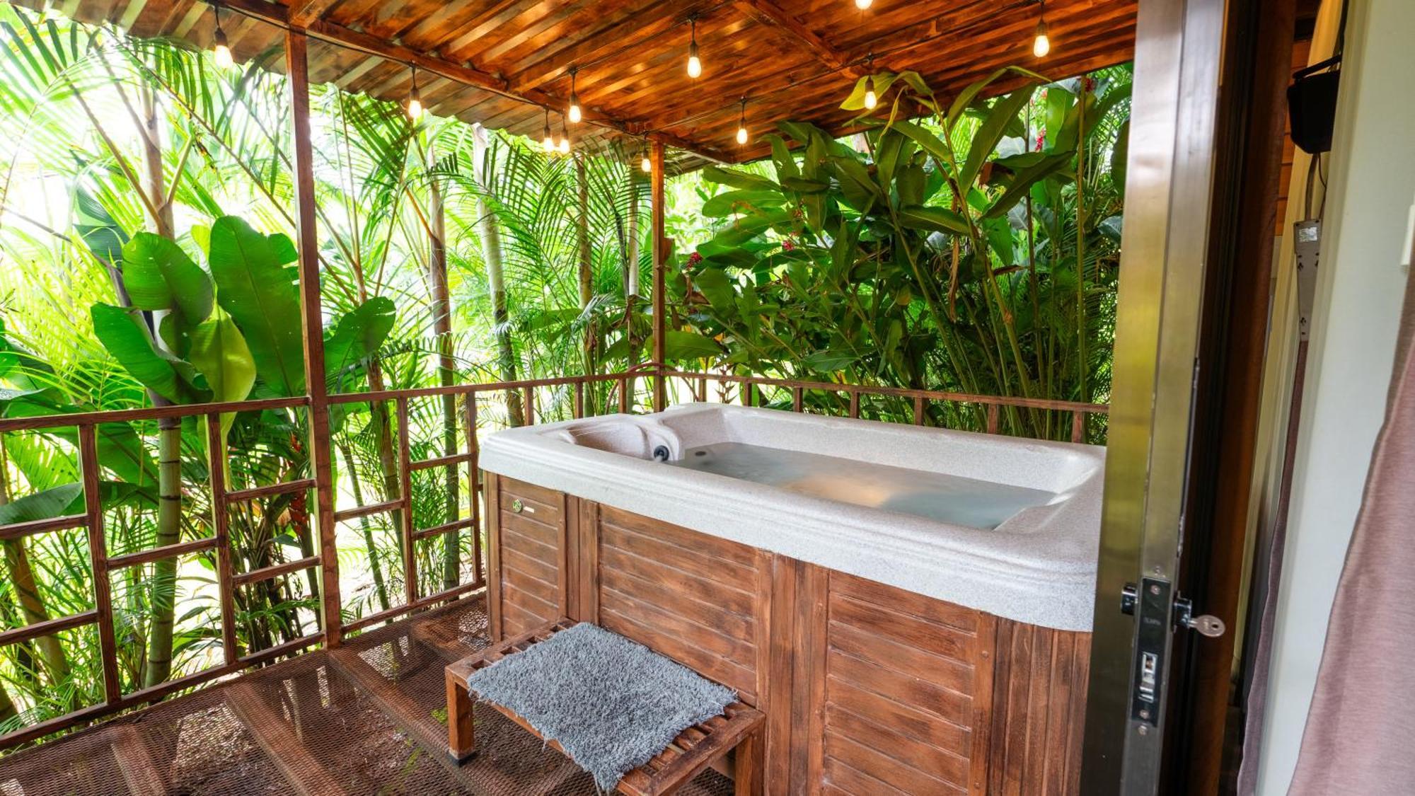Hotel Iguanas Arenal Volcano